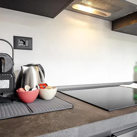 Emilia Lofts Апартаменты