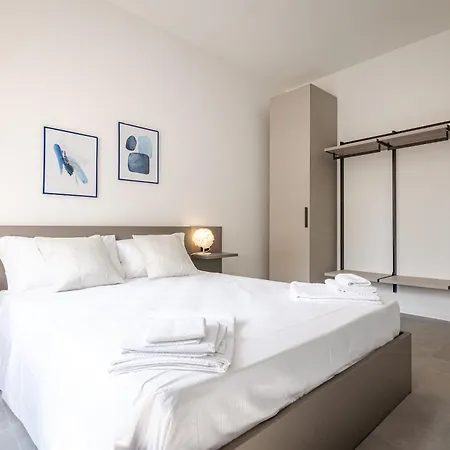 アパート Emilia Lofts